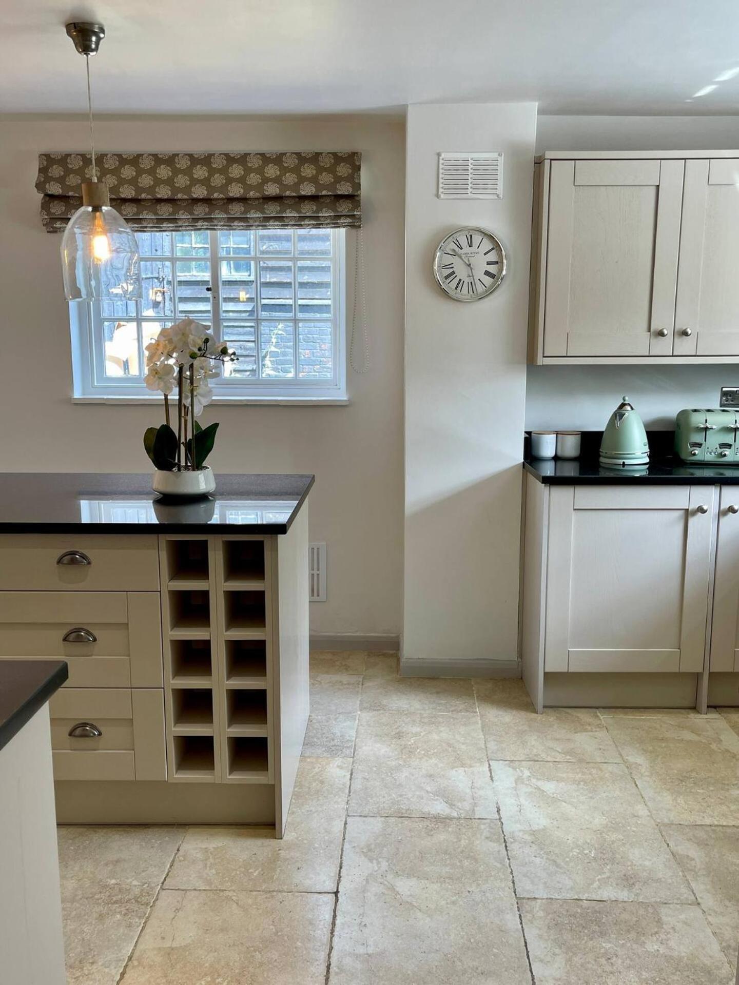Elegant Oak Beamed House In Pretty Village - Cambridge Homehost Buckden  Eksteriør bilde