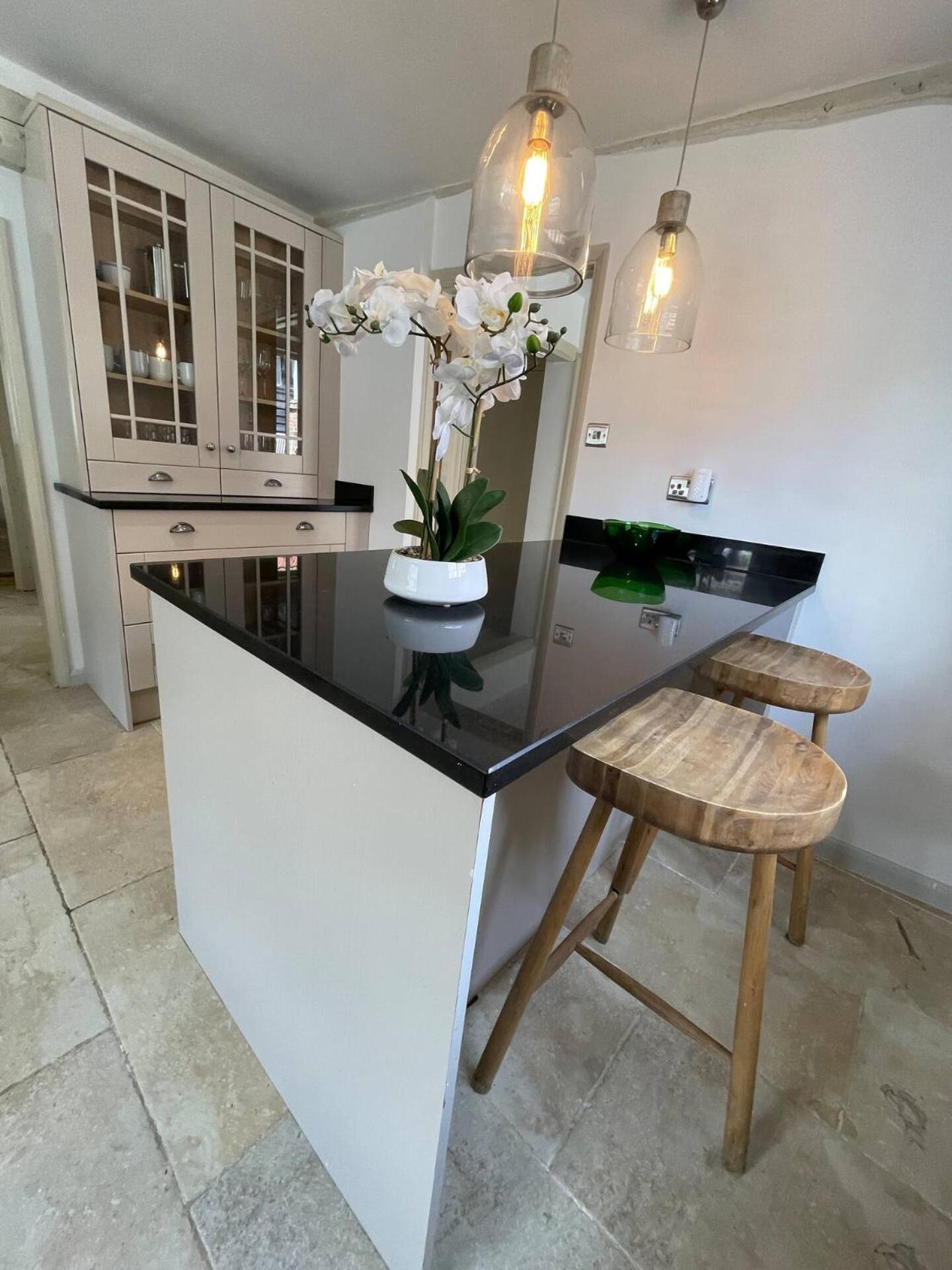 Elegant Oak Beamed House In Pretty Village - Cambridge Homehost Buckden  Eksteriør bilde