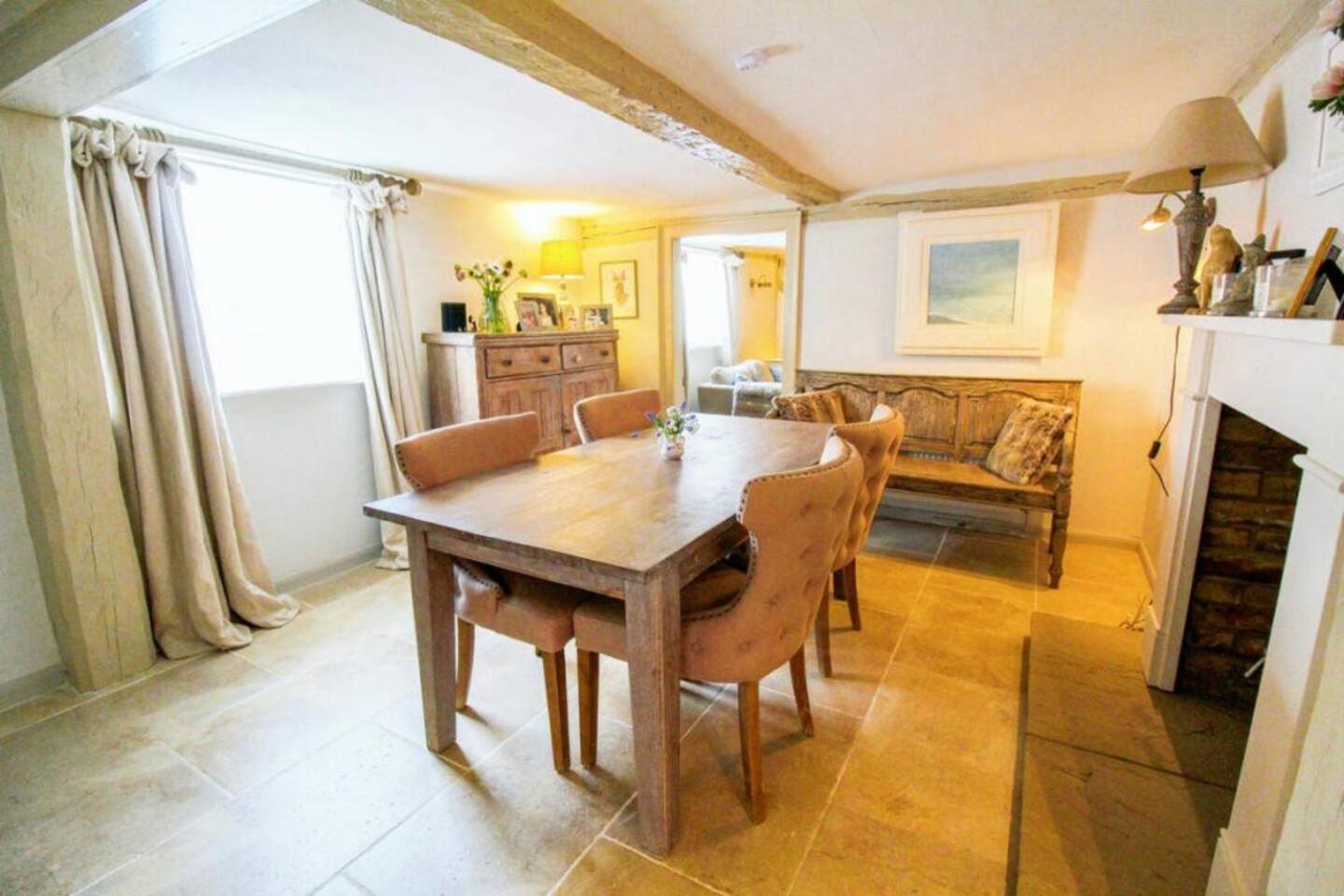 Elegant Oak Beamed House In Pretty Village - Cambridge Homehost Buckden  Eksteriør bilde