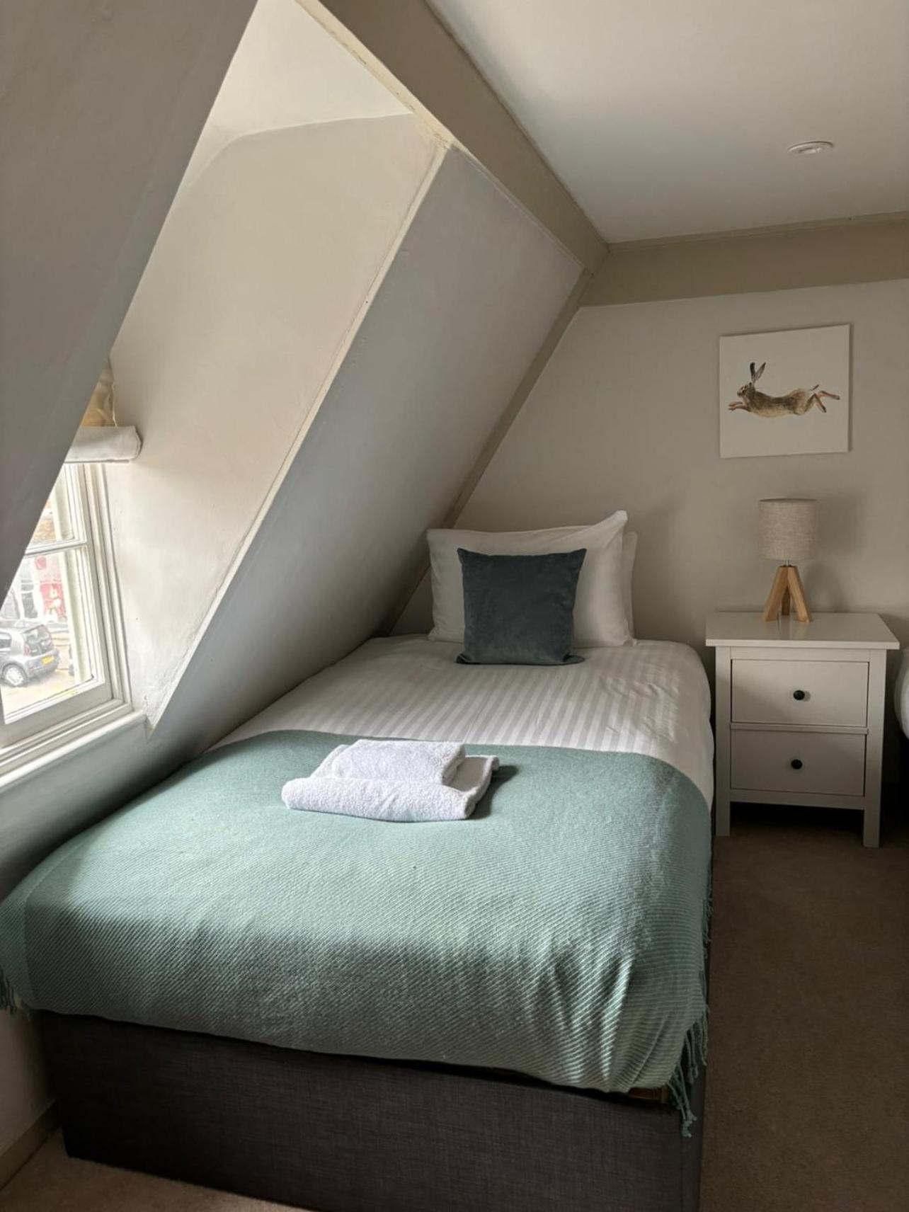 Elegant Oak Beamed House In Pretty Village - Cambridge Homehost Buckden  Eksteriør bilde